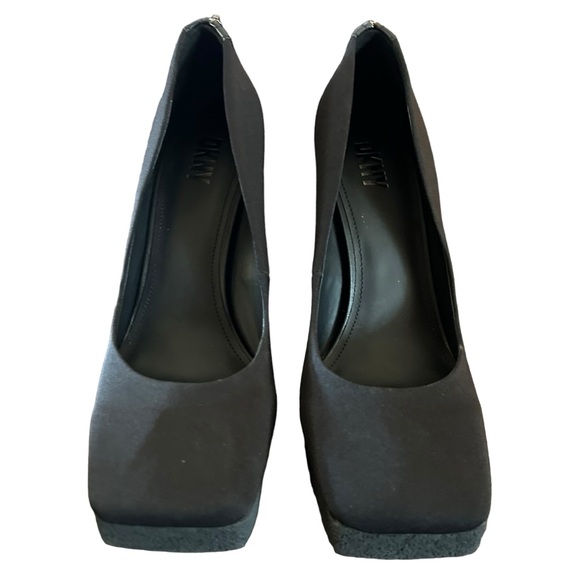 DKNY Zayne Platform Pumps Square Toe Dressy Sleek Stiletto Heels Black Size 9.5 - Picture 2 of 11